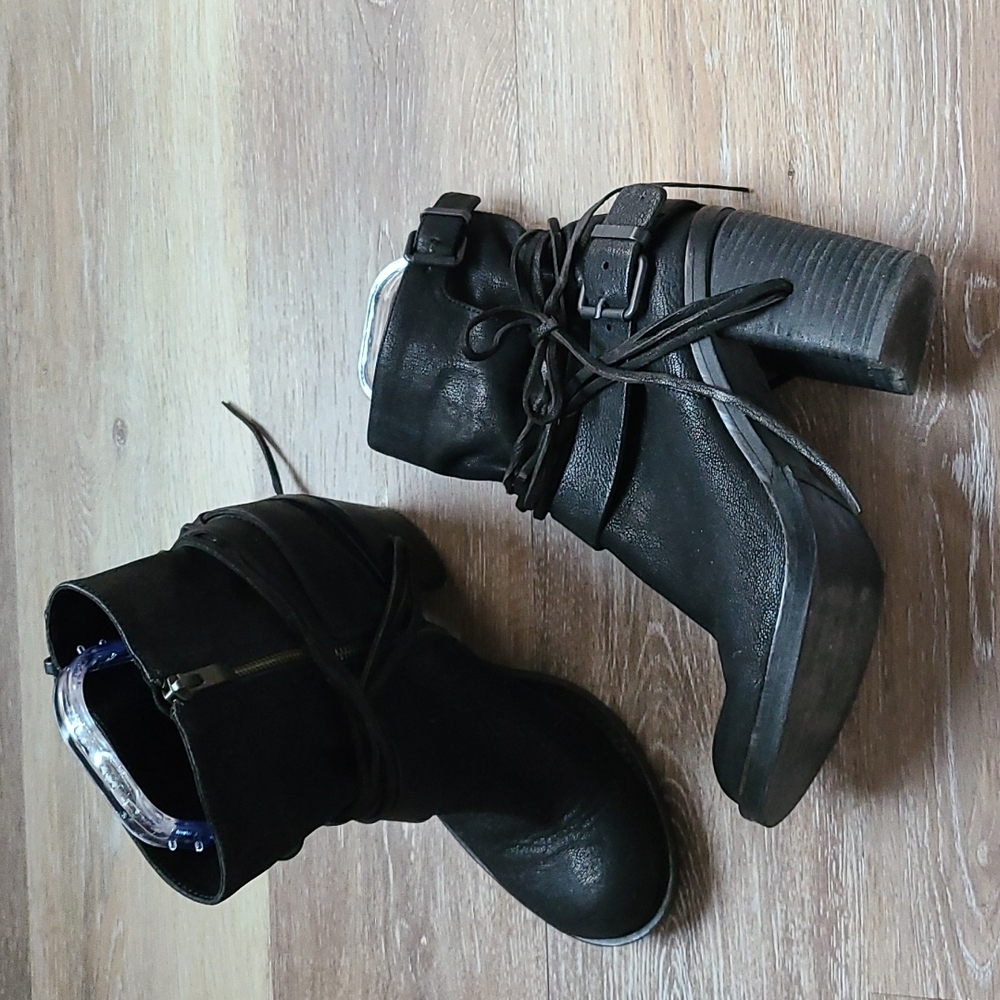 Vince Camuto Silas Black Boots Size 9/39